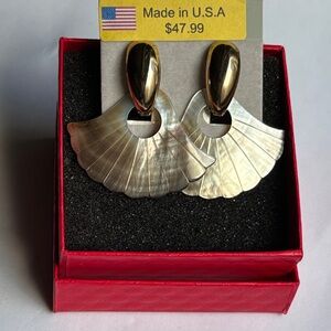 New MOP Handcrafted Gold Earrings